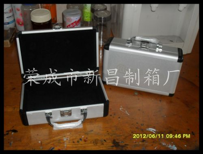 品牌耳塞铝合金箱